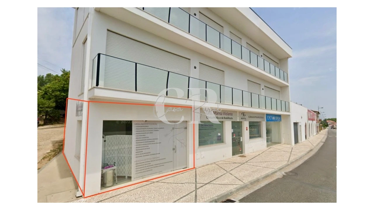 Loja para Arrendamento em Figueiró dos Vinhos e Bairradas Foto 2