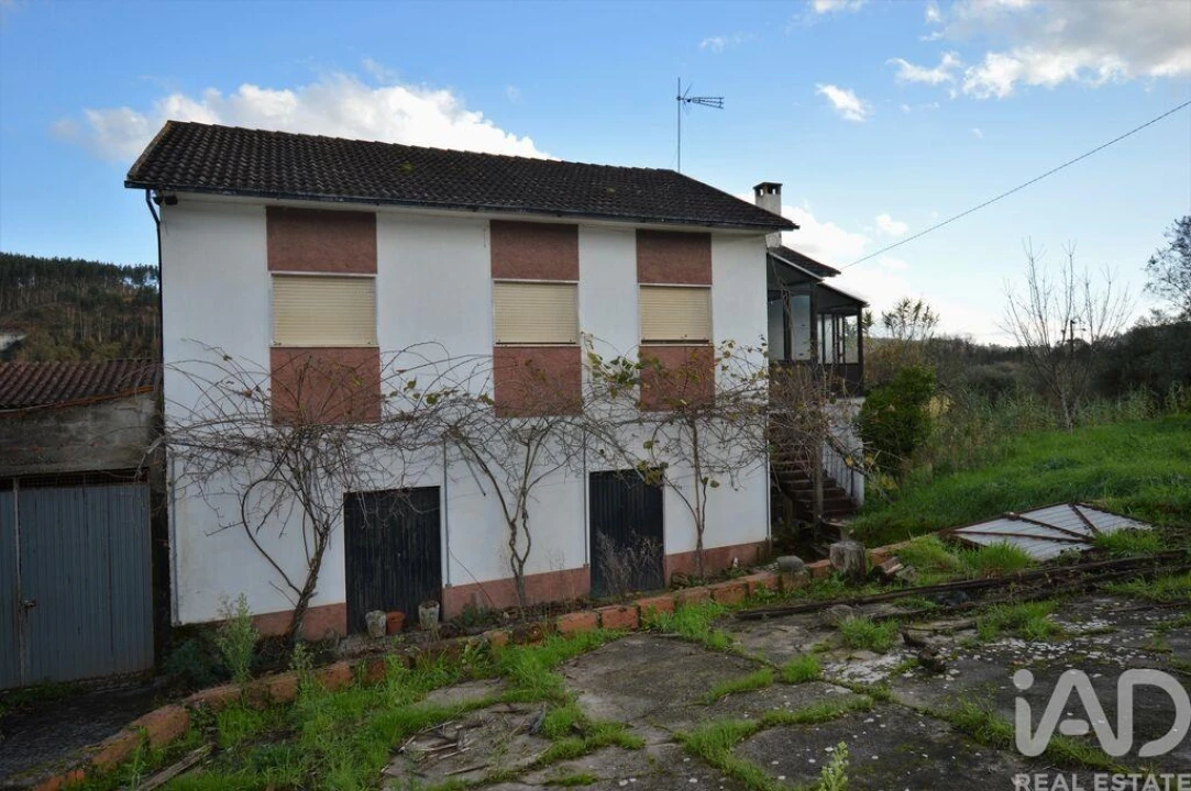 Moradia T3 para Venda em São Miguel, Santa Eufémia e Rabaçal Foto 3