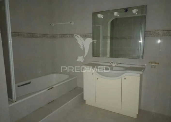 Moradia T5 para Venda em São Francisco Foto 9