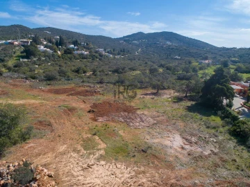 Terreno para Venda em Santa Barbara de Nexe