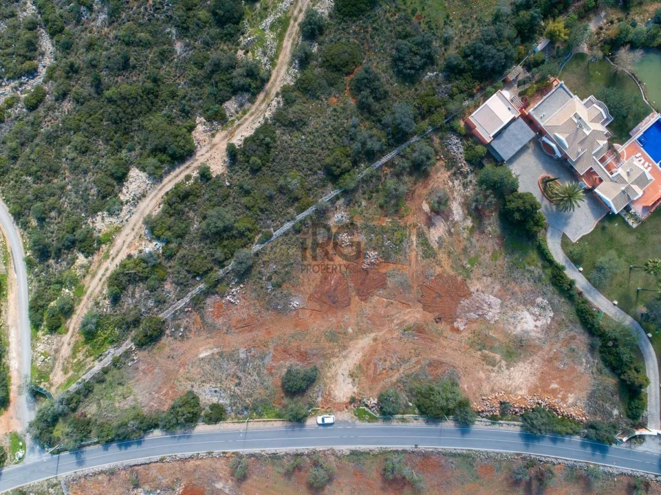 Terreno para Venda em Santa Barbara de Nexe Foto 16