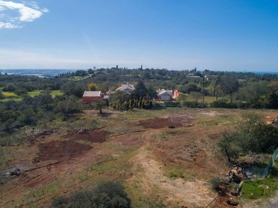 Terreno para Venda em Santa Barbara de Nexe Foto 12