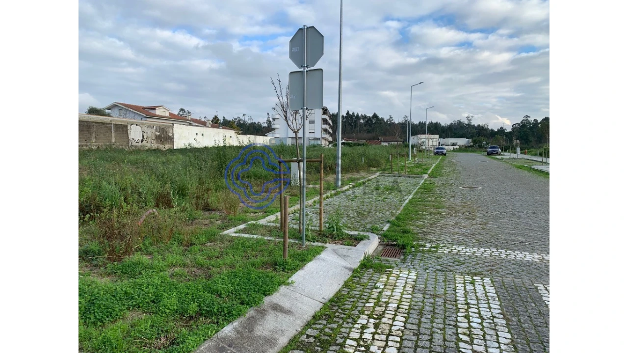 Terreno para Venda em Nogueira e Silva Escura Foto 2