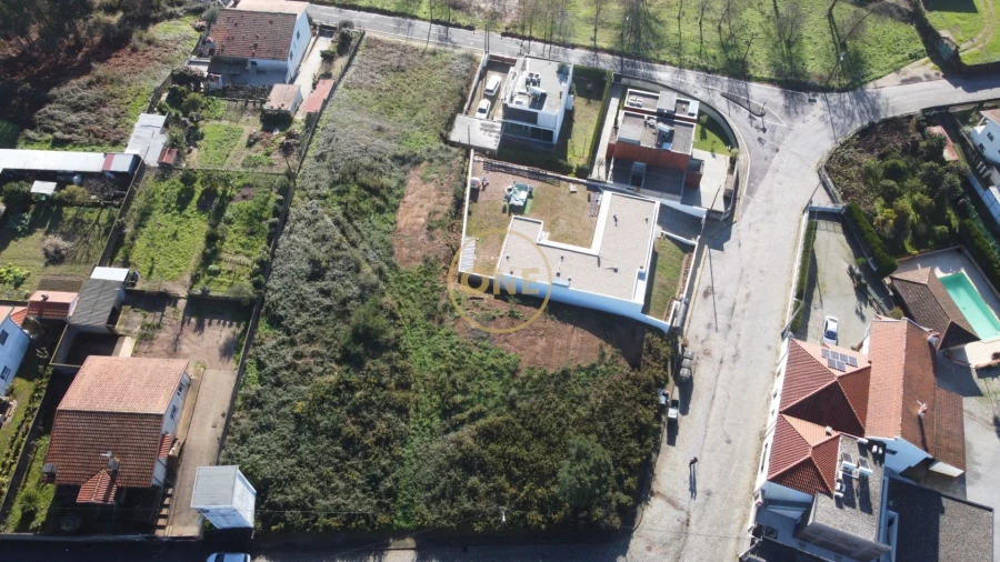 Terreno para Venda em Lamelas e Guimarei Foto 16