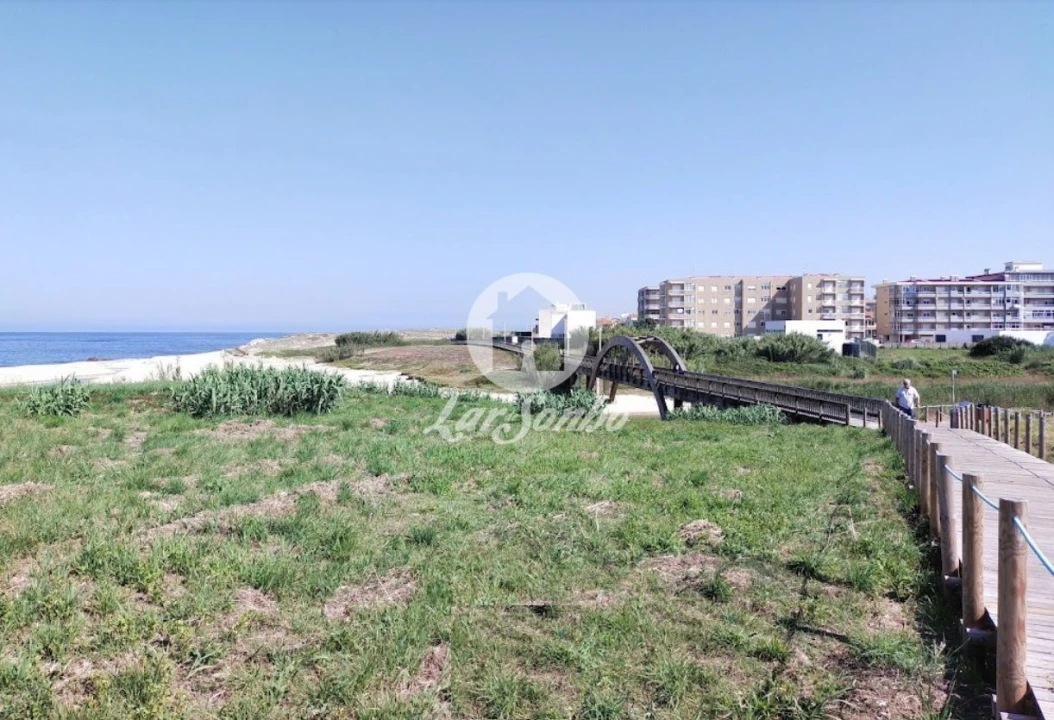 Moradia T3 para Venda em Labruge Foto 14