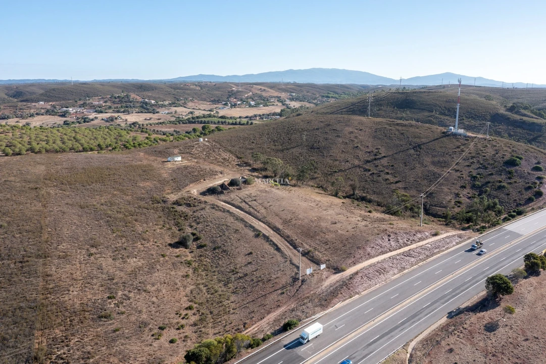 Terreno para Venda em Odiaxere Foto 3
