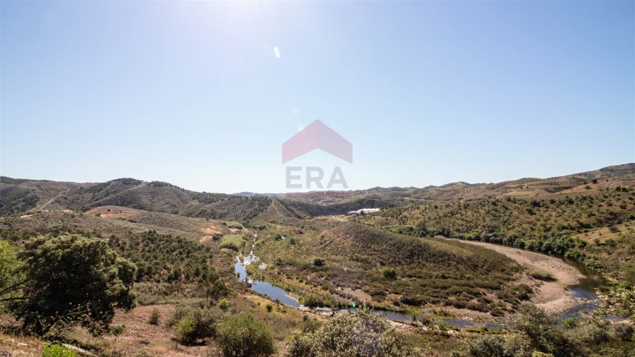 Terreno para Venda em Vaqueiros Foto 2