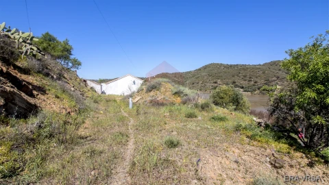Terreno para Venda em Alcoutim e Pereiro