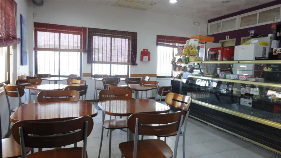 Loja para Venda em Vila Nova de Cacela Foto 2