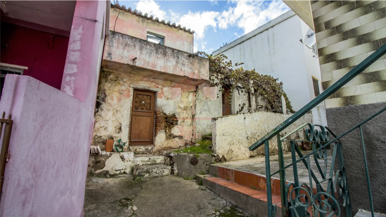 Moradia T0 para Venda em Odeleite Foto 2