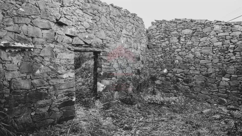 Moradia T0 para Venda em Alcoutim e Pereiro