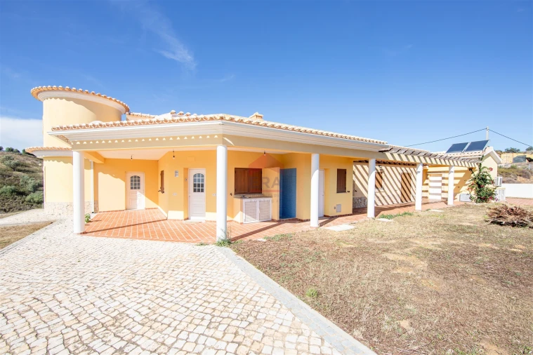 Moradia T4 para Venda em Castro Marim Foto 2
