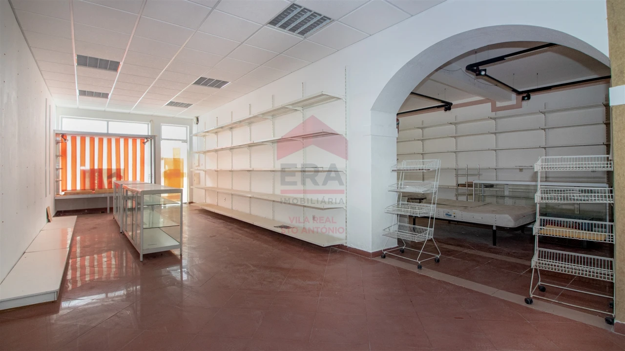 Loja para Venda em Vila Real de Santo Antonio Foto 1