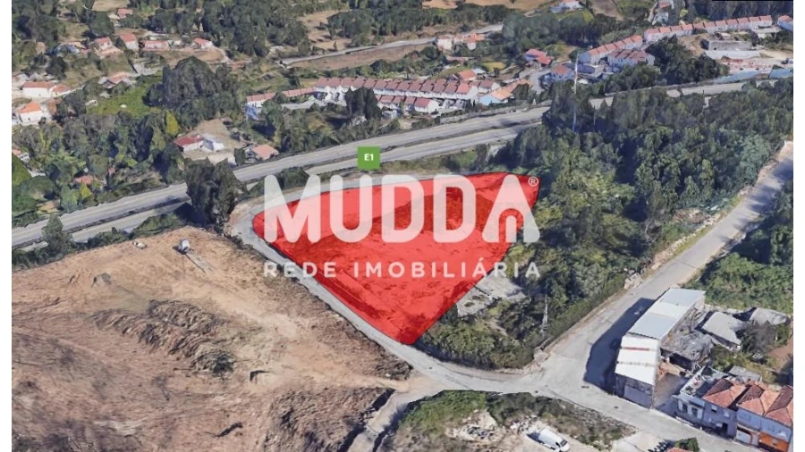 Terreno para Venda em Vilar de Andorinho Foto 4