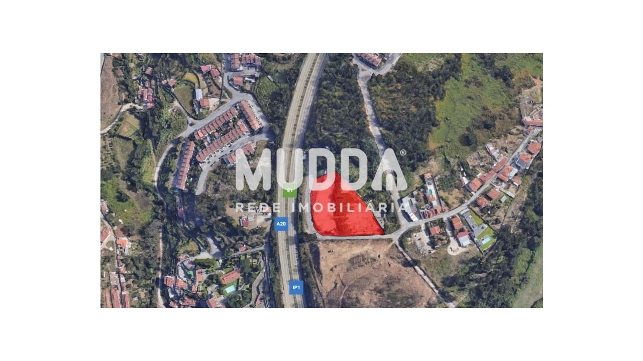 Terreno para Venda em Vilar de Andorinho Foto 3