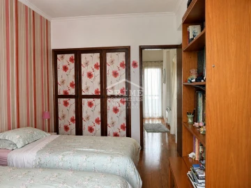 Apartamento T3 para Venda em Caniço