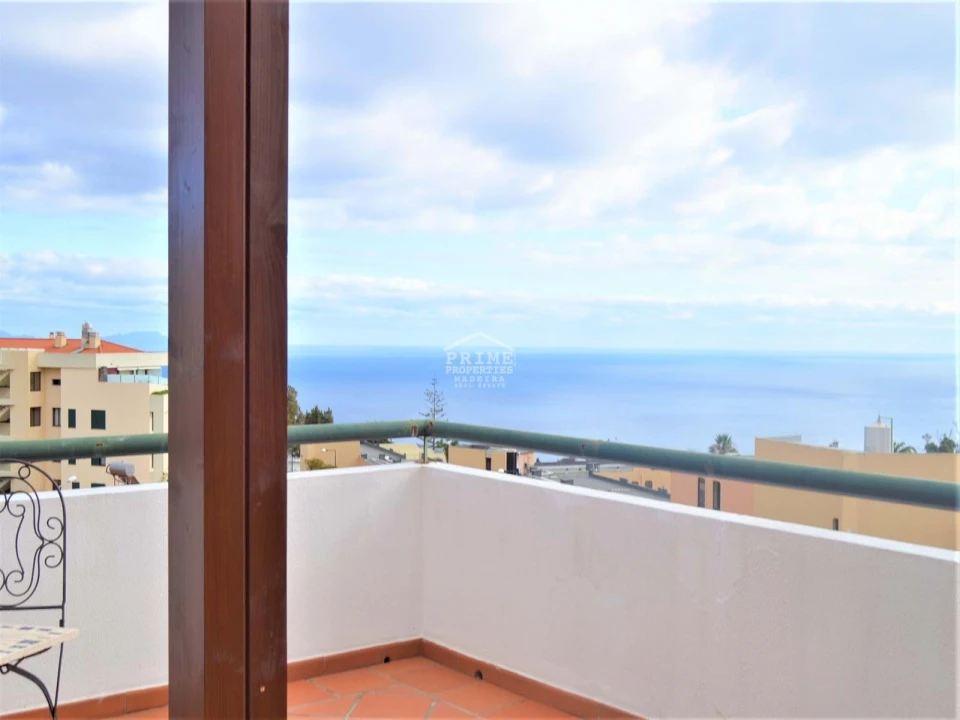 Apartamento T3 para Venda em Caniço Foto 1
