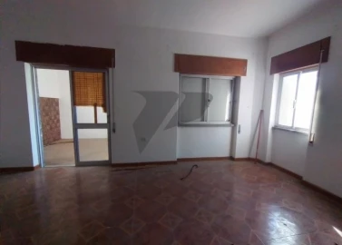 Apartamento T2 para Venda em Baixa da Banheira e Vale da Amoreira