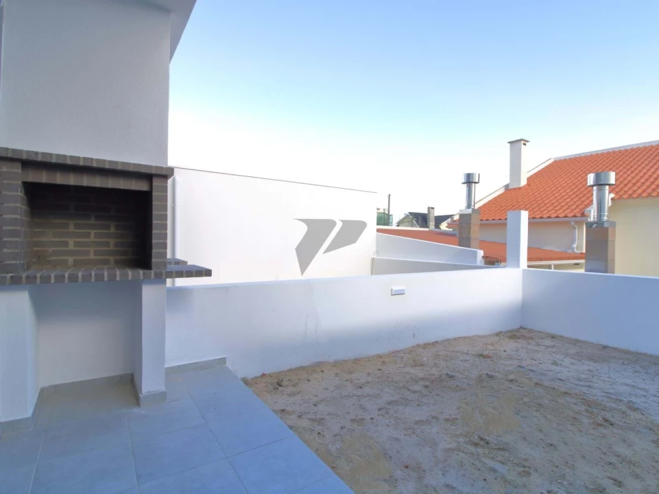 Moradia T3 para Venda em Quinta do Conde Foto 5