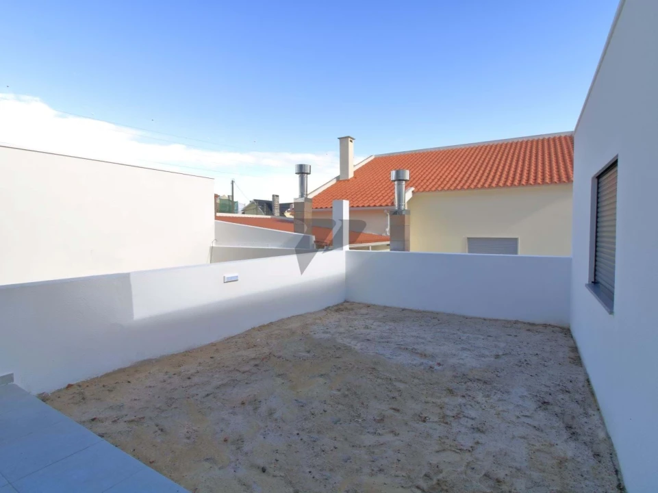 Moradia T3 para Venda em Quinta do Conde Foto 4