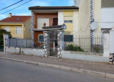 Moradia T3 para Venda em São Francisco