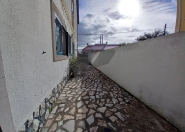 Moradia T3 para Venda em São Francisco