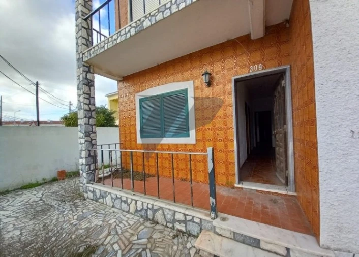 Moradia T3 para Venda em São Francisco Foto 3
