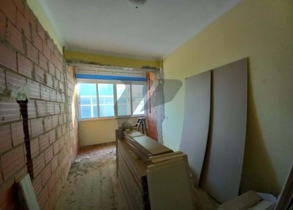 Apartamento T4 para Venda em Laranjeiro e Feijó Foto 15