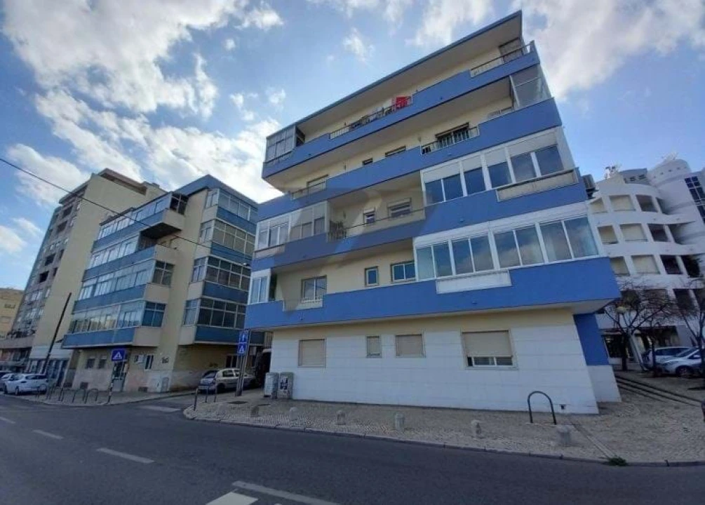 Apartamento T4 para Venda em Laranjeiro e Feijó Foto 1