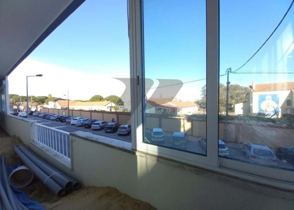 Apartamento T4 para Venda em Laranjeiro e Feijó Foto 10