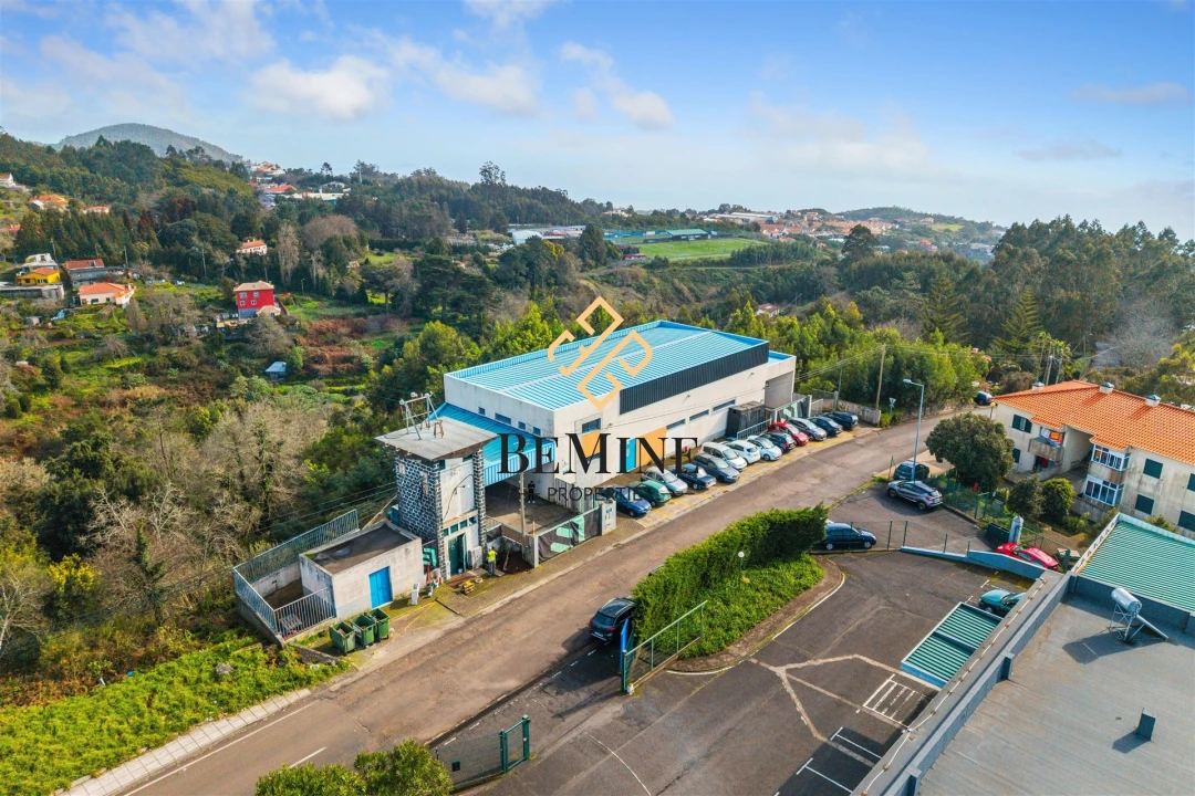 Armazém para Venda em Camacha Foto 45