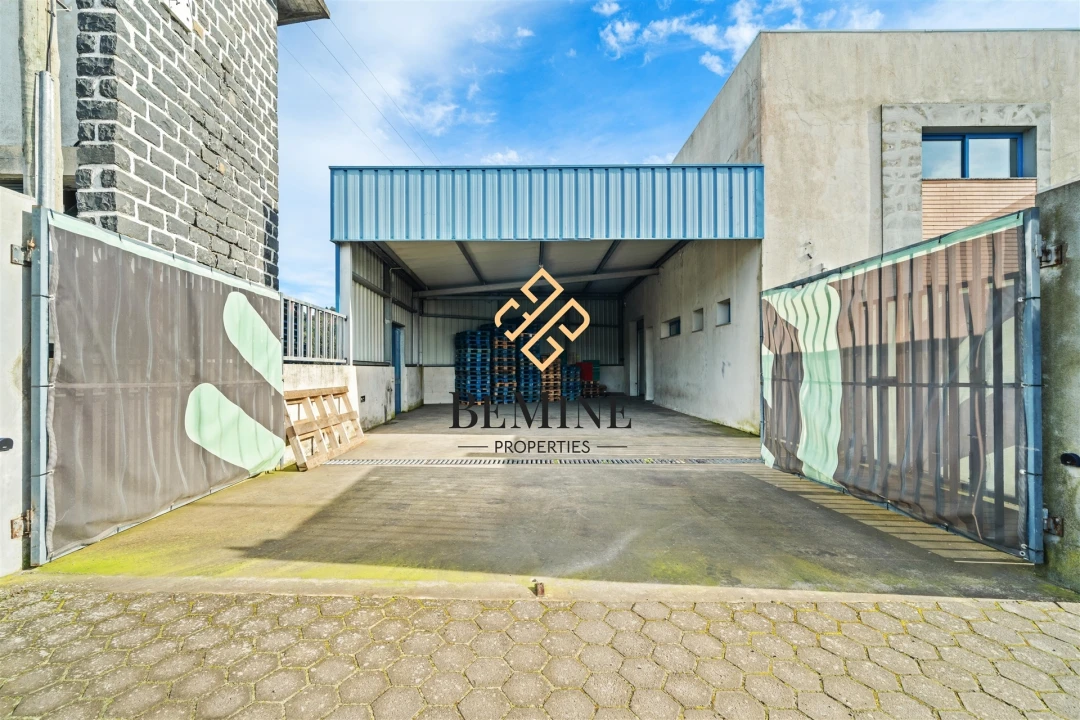 Armazém para Venda em Camacha Foto 14