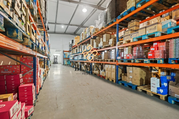 Armazém para Venda em Camacha Foto 10