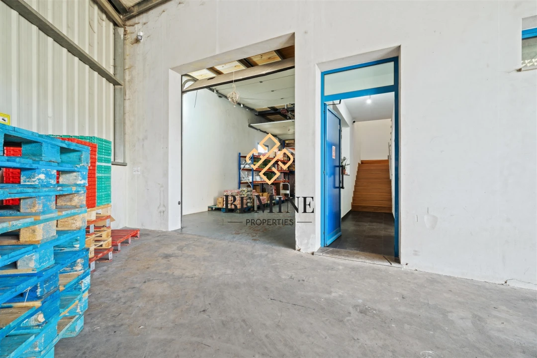 Armazém para Venda em Camacha Foto 19