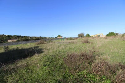 Terreno para Venda em Lagos (São Sebastião e Santa Maria)