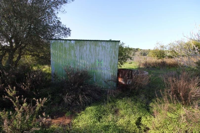 Terreno para Venda em Lagos (São Sebastião e Santa Maria)