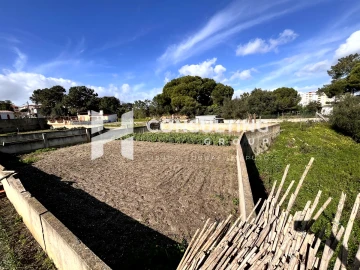 Terreno para Venda em Seixal, Arrentela e Aldeia de Paio Pires