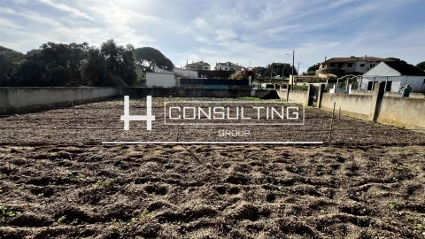 Terreno para Venda em Seixal, Arrentela e Aldeia de Paio Pires