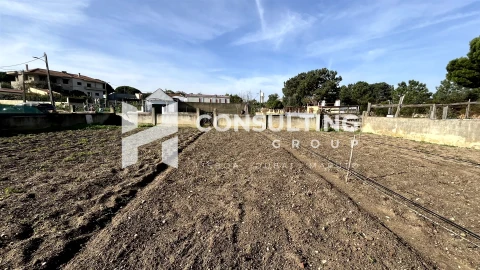 Terreno para Venda em Seixal, Arrentela e Aldeia de Paio Pires