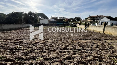 Terreno para Venda em Seixal, Arrentela e Aldeia de Paio Pires