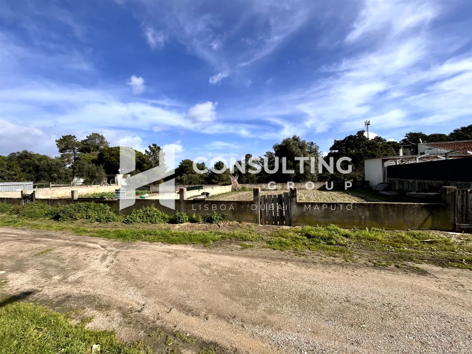 Terreno para Venda em Seixal, Arrentela e Aldeia de Paio Pires Foto 2