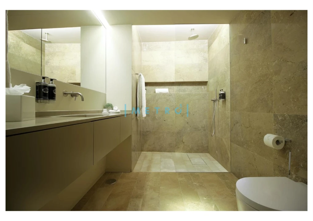 Apartamento T1 para Venda em Odiaxere Foto 12