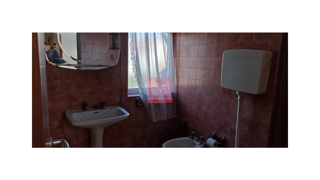 Moradia T4 para Venda em Peso da Régua e Godim Foto 14