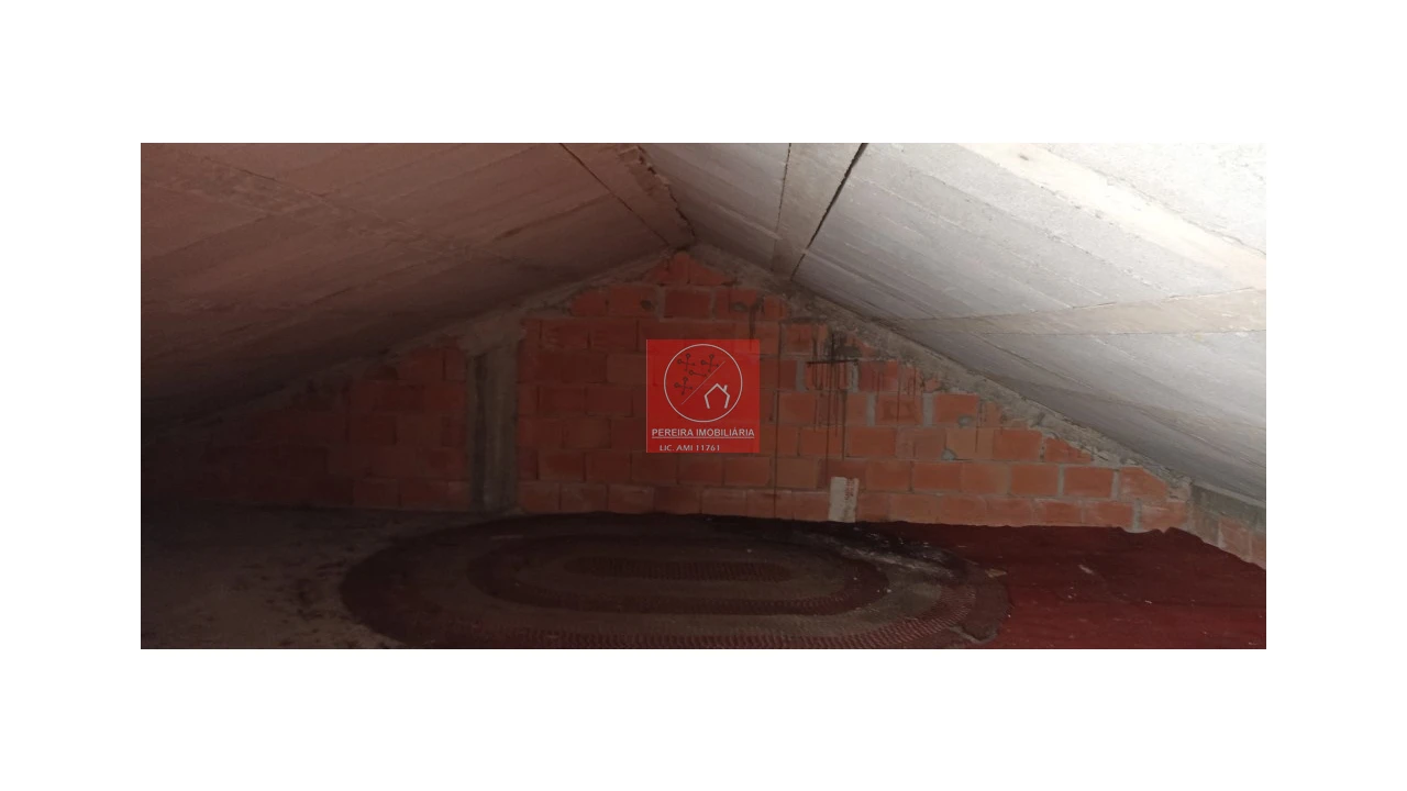 Moradia T4 para Venda em Peso da Régua e Godim Foto 16