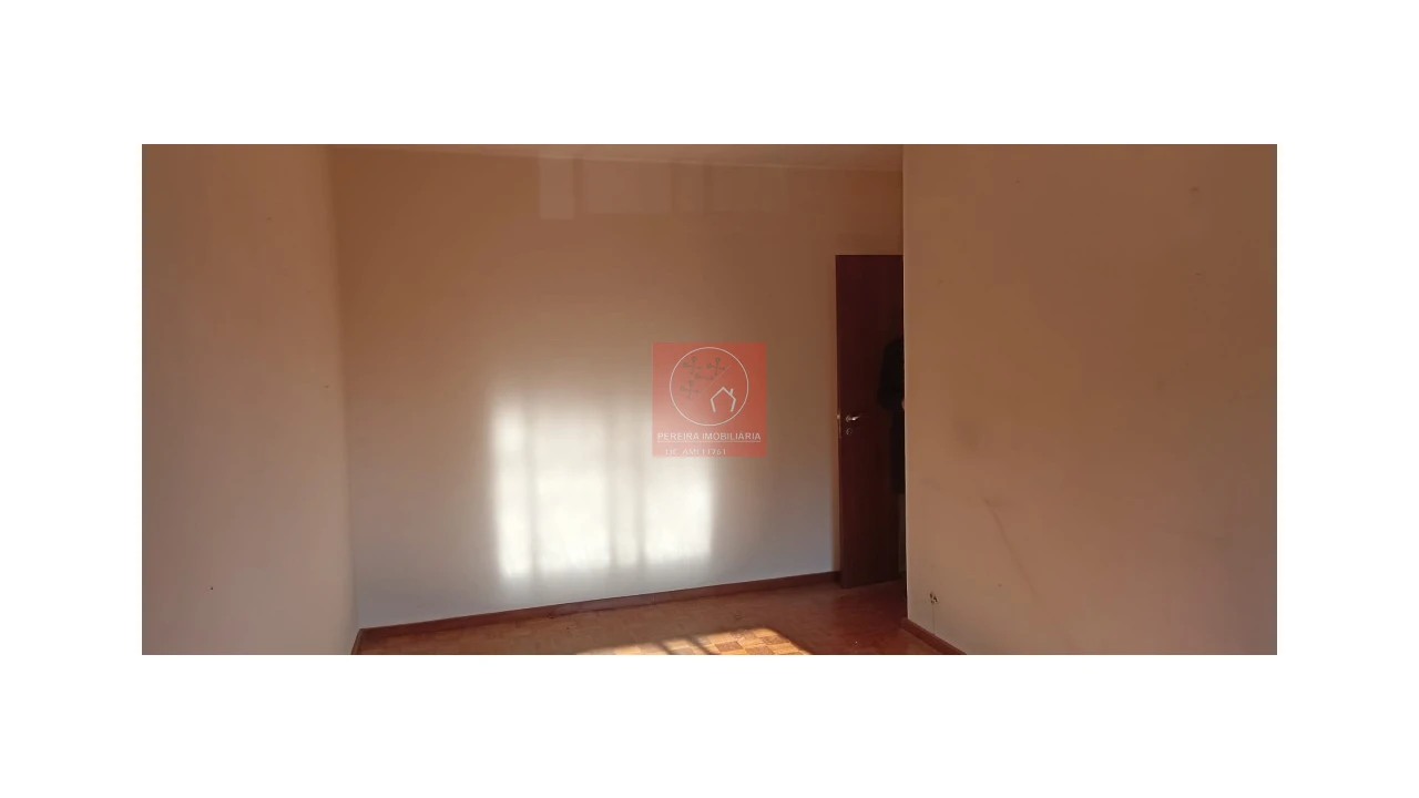 Moradia T4 para Venda em Peso da Régua e Godim Foto 6