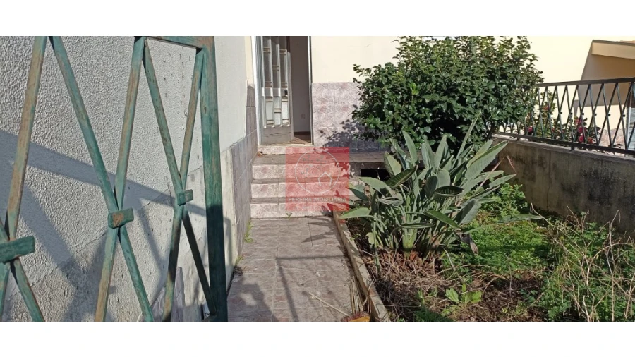 Moradia T4 para Venda em Peso da Régua e Godim Foto 8