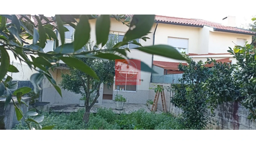 Moradia T4 para Venda em Peso da Régua e Godim Foto 24