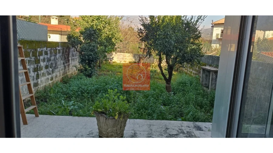 Moradia T4 para Venda em Peso da Régua e Godim Foto 2