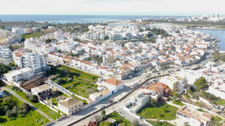 Prédio para Venda em Ferragudo Foto 7