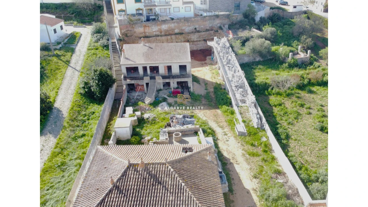 Prédio para Venda em Ferragudo Foto 4